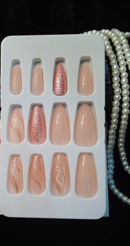 almond-pre-glued-press-on-nails.jpg