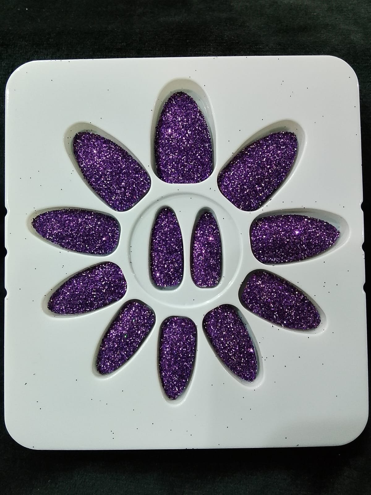 WhatsApp Image 2026-02-21 at 1.05.36 AM (1) Almond Glitter Press On Nails – Reusable Medium Length Salon Quality 7 - Image 1