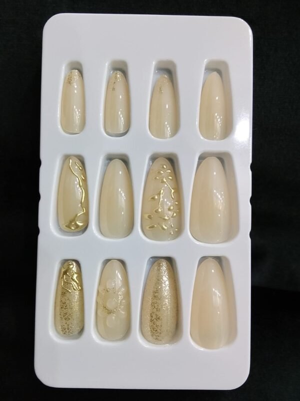 almond-pre-glued-press-on-nails.jpg