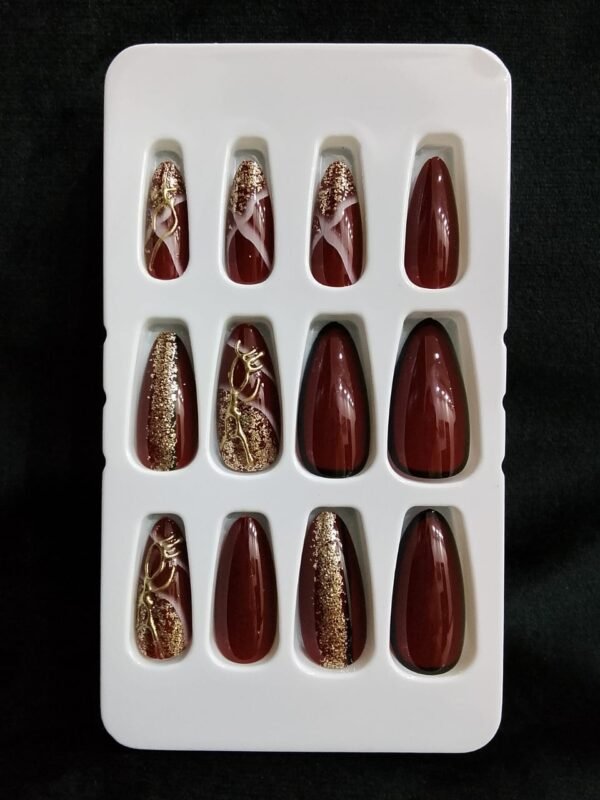 almond-pre-glued-press-on-nails.jpg