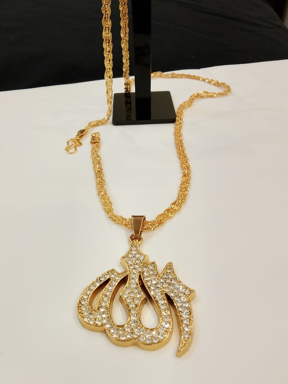 WhatsApp Image 2026-03-07 at 4.08.55 AM (1) Long Stainless Steel Chain Necklace – Elegant Minimalist Jewelry 3 - Image 1