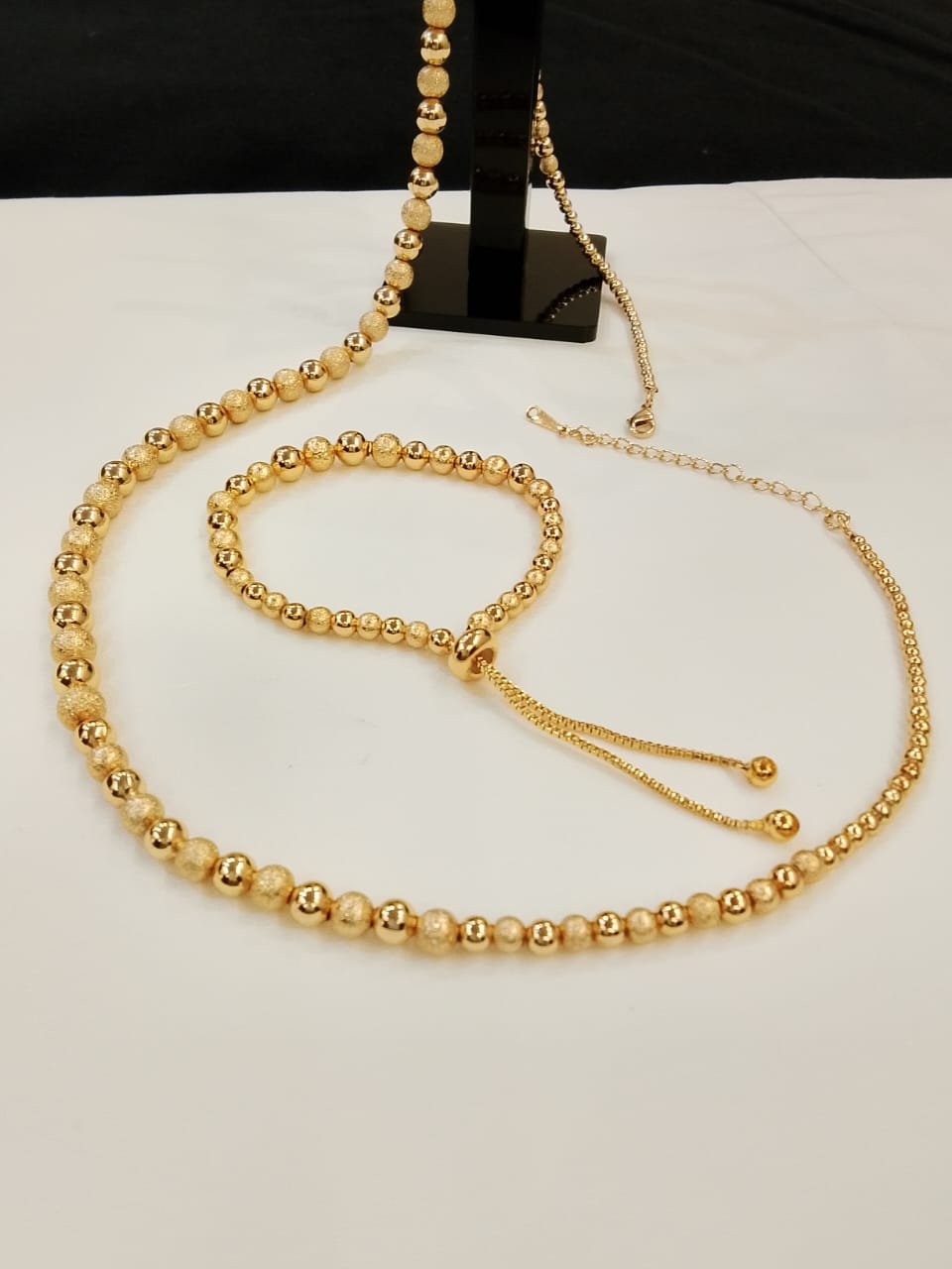 WhatsApp Image 2026-03-07 at 4.08.56 AM (1) Stainless Steel Bracelet for Women – Elegant Durable Fashion Jewelry 6 - Image 1