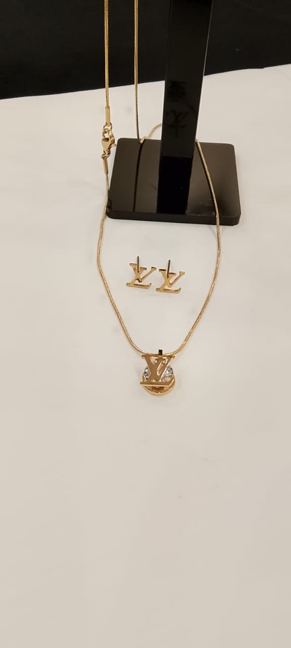 WhatsApp Image 2026-03-07 at 4.08.56 AM Stainless Steel Necklace Set for Women – Elegant Durable Fashion Jewelry 4 (Copy) - Image 1